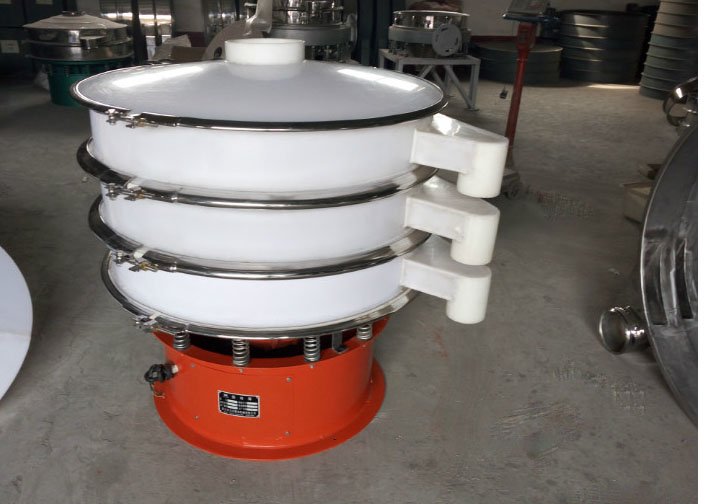 Plastic vibrating sieve