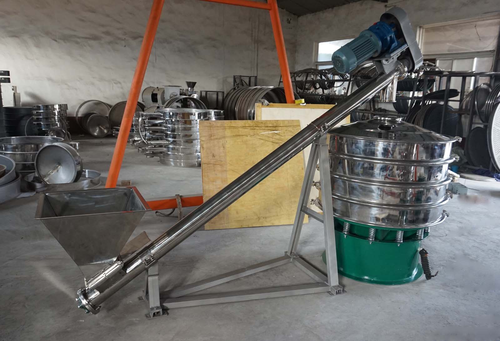 Conveyor and sieve Conveyor and sieve